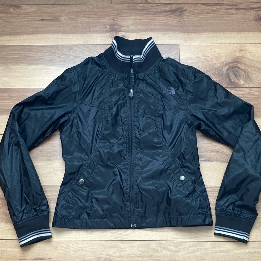 The North Face Black Shell Windbreaker Jacket. Size S